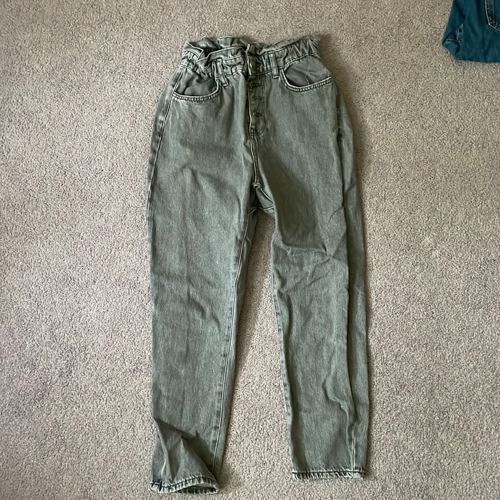 Zara Mom jeans/ Boyfriend Jeans
